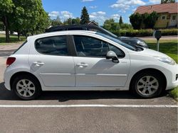 Vit Begagnad 2010 Peugeot 207 Halvkombi | 35 000 kr (Marknadspris)