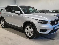 Silver (silver metallic) Begagnad 2018 Volvo XC40 Momentum SUV | 329 500 kr (Bra pris)