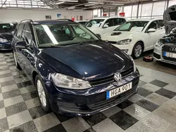 Mörkblå Begagnad 2014 VW Golf VII Kombi | 114 500 kr (Marknadspris)