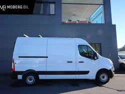 Vit Begagnad 2022 Nissan Interstar Van | 289 900 kr