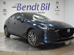 Blå Ny 2024 Mazda 3 Center-Line Halvkombi | 359 500 kr (Dyr)