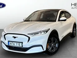 Vit (white) Begagnad 2021 Ford Mustang Mach-E SUV | 379 900 kr (Superpris)