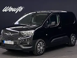 Svart Begagnad 2023 Opel Combo Minibuss | 259 800 kr (Bra pris)