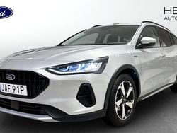 Grå (grey) Begagnad 2023 Ford Focus Active Kombi | 229 500 kr (Marknadspris)