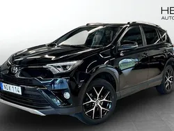 Svart (black) Begagnad 2016 Toyota RAV4 Active SUV | 214 900 kr (Marknadspris)