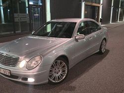 Silver Begagnad 2006 Mercedes E200 Classic Sedan | 69 900 kr (Marknadspris)