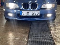 Blå Begagnad 2001 BMW Z3 Cab | 80 000 kr (Marknadspris)