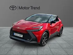 Röd Begagnad 2023 Toyota C-HR Style SUV | 379 000 kr (Bra pris)