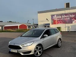 Grå Begagnad 2015 Ford Focus Trend Kombi | 65 000 kr (Marknadspris)