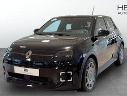 Svart Ny 2025 Renault 5 E-Tech Evolution Halvkombi | 355 800 kr