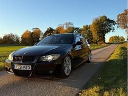 Svart Begagnad 2008 BMW 330 Comfort Edition Kombi | 120 000 kr (Dyr)