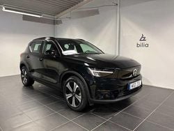 Svart Begagnad 2022 Volvo XC40 Core SUV | 344 900 kr