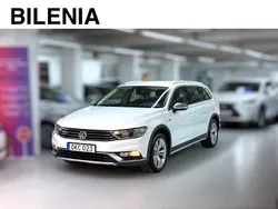 Vit Begagnad 2016 VW Passat Alltrack Kombi | 189 900 kr (Marknadspris)