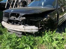 Svart Begagnad 2005 BMW 318 Sedan | 5 000 kr