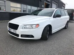 Vit Begagnad 2011 Volvo V70 R-Design Momentum Kombi | 104 900 kr (Marknadspris)