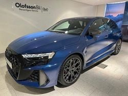 Blå Begagnad 2024 Audi RS3 Sportback Sport Halvkombi | 789 900 kr