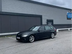 Svart Begagnad 2015 BMW 318 M Sport Kombi | 163 500 kr (Marknadspris)