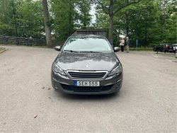 Grå Begagnad 2016 Peugeot 308 Active Halvkombi | 74 999 kr (Superpris)