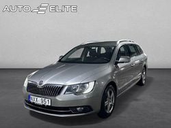 Brun Begagnad 2013 Skoda Superb Ambition Kombi | 99 800 kr (Marknadspris)