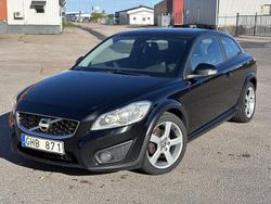 Svart Begagnad 2010 Volvo C30 Momentum Halvkombi | 33 000 kr (Marknadspris)