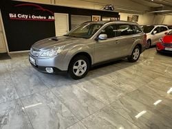 Silver Begagnad 2011 Subaru Outback Kombi | 59 900 kr (Marknadspris)