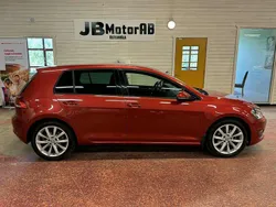 Röd Begagnad 2013 VW Golf VII Halvkombi | 159 900 kr (Lite dyr)