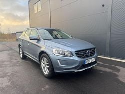 Ljusblå Begagnad 2017 Volvo XC60 Standard SUV | 219 900 kr (Bra pris)