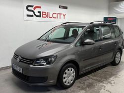 Grå Begagnad 2011 VW Touran Trendline Minibuss | 89 900 kr (Marknadspris)