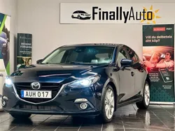 Blå Begagnad 2015 Mazda 3 Inclusive Halvkombi | 124 900 kr (Marknadspris)