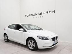 Vit Begagnad 2015 Volvo V40 Kombi | 114 900 kr (Marknadspris)