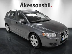 Grå Begagnad 2010 Volvo V50 Momentum Kombi | 54 900 kr (Dyr)