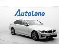 Silver (silver metallic ) Begagnad 2020 BMW 320 Shadowline Sedan | 269 900 kr (Bra pris)