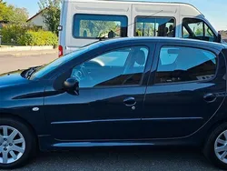 Mörkgrå Begagnad 2011 Peugeot 206 Halvkombi | 72 900 kr (Dyr)