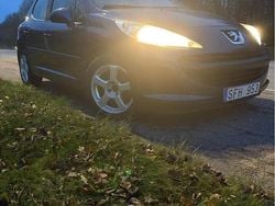 Blå Begagnad 2007 Peugeot 207 Halvkombi | 43 000 kr (Lite dyr)
