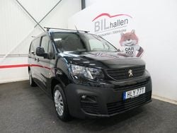 Svart Begagnad 2022 Peugeot Partner Van | 159 000 kr (Marknadspris)