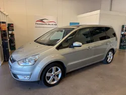 Grå Begagnad 2010 Ford Galaxy Titanium Minibuss | 74 900 kr