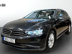 Mörkgrå Begagnad 2023 VW Passat Kombi | 369 900 kr (Dyr)