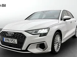 Svart (brilliantsvart) Begagnad 2023 Audi A3 e-tron Proline Halvkombi | 314 000 kr (Bra pris)