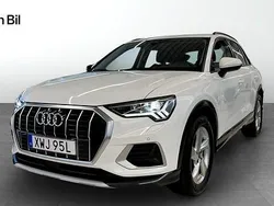 Vit Begagnad 2023 Audi Q3 Advanced Plus SUV | 339 000 kr (Marknadspris)