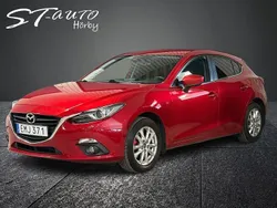 Röd Begagnad 2015 Mazda 3 Inclusive Halvkombi | 134 900 kr (Marknadspris)