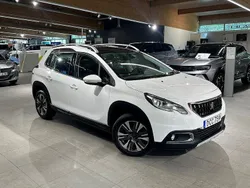 Vit Begagnad 2016 Peugeot 2008 Allure SUV | 119 900 kr (Lite dyr)