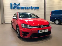 Röd Begagnad 2015 VW Golf VII R Halvkombi | 249 990 kr (Lite dyr)