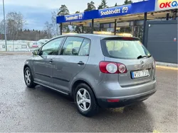 Grå Begagnad 2005 VW Golf Plus Cross Trendline Minibuss | 28 000 kr (Superpris)