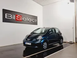 Mörkgrå Begagnad 2008 Toyota Aygo Halvkombi | 49 900 kr (Marknadspris)