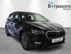 Svart Begagnad 2023 Skoda Fabia Monte Carlo Halvkombi | 229 900 kr (Marknadspris)