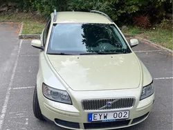 Grön Begagnad 2007 Volvo V50 Kinetic Kombi | 25 000 kr (Superpris)