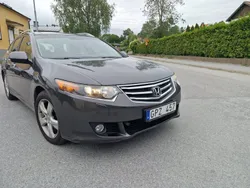Grå Begagnad 2011 Honda Accord Kombi | 59 000 kr (Superpris)