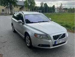 Grå Begagnad 2009 Volvo V70 Momentum Kombi | 42 000 kr (Superpris)