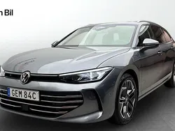Mörkgrå Begagnad 2024 VW Passat Elegance Kombi | 529 900 kr