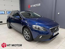 Blå Begagnad 2014 Volvo V40 Ocean Race Halvkombi | 174 900 kr (Lite dyr)